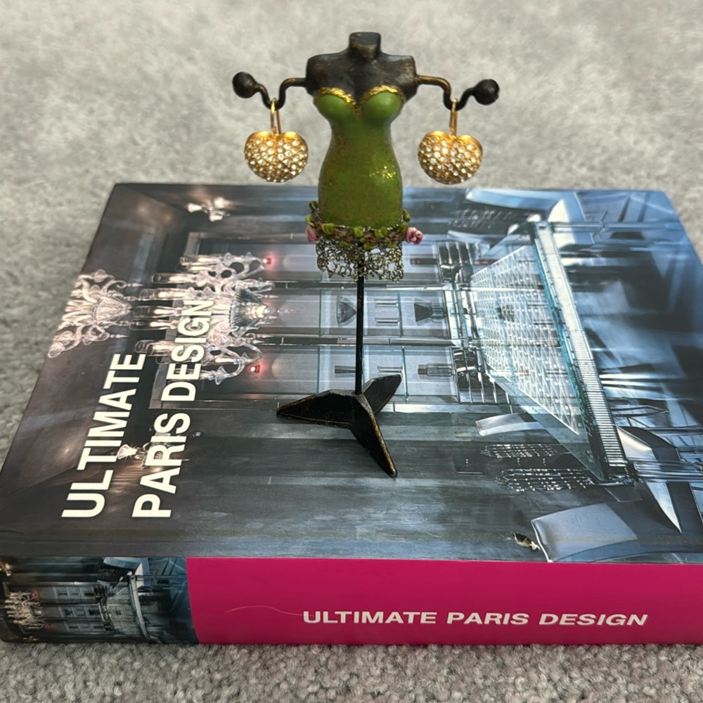 Earring Stand